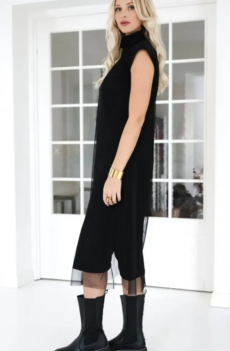 Blond Hour - Escape Vest Dress - Black