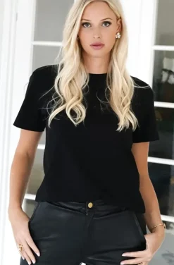 Blond Hour - The perfect Round neck Tshirt - Black