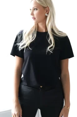 Blond Hour - The perfect Round neck Tshirt - Black