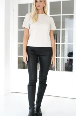 Blond Hour - The perfect Round neck Tshirt - Sand