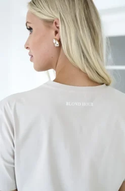 Blond Hour - The perfect Round neck Tshirt - Sand