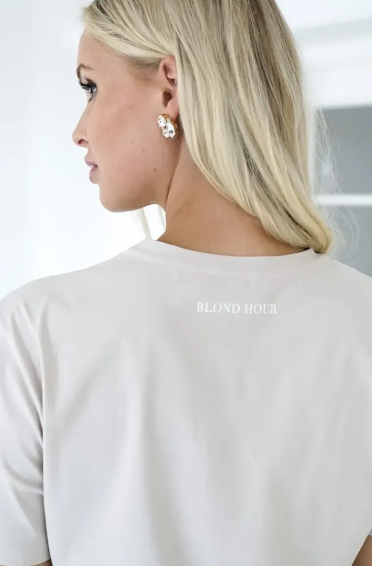 Blond Hour - The perfect Round neck Tshirt - Sand