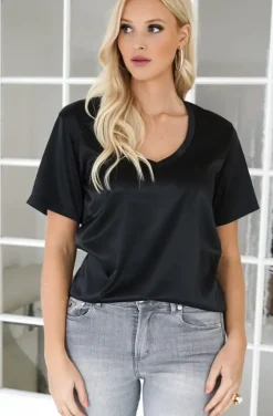 Blond Hour - the Perfect Shiny V-neck top - Black