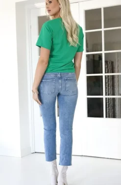 Blond Hour - The perfect V- neck tshirt - Vibrant Green