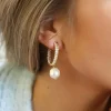 Caroline Svedbom - Kaia Pearl Earring - Rhodium Crystal