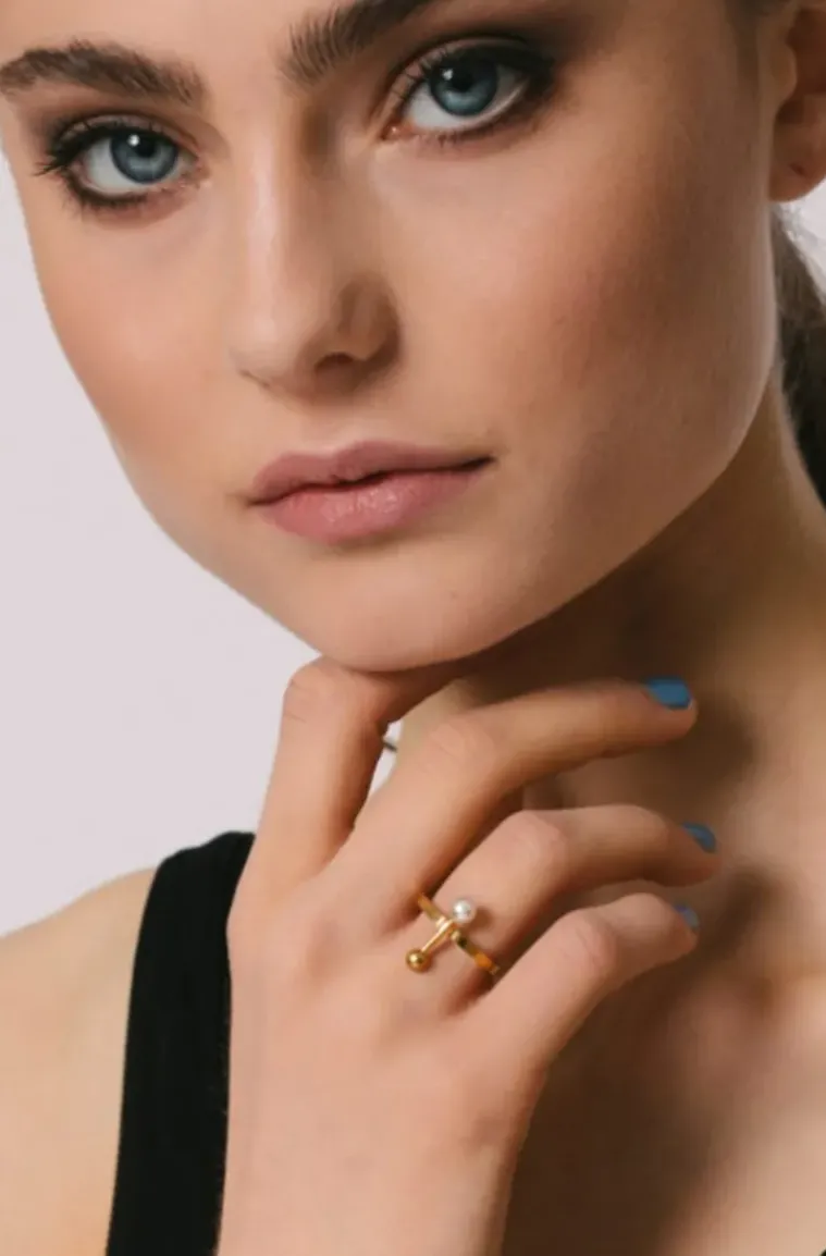 Jane and Sophie - Pearl Flat Ring - Gold