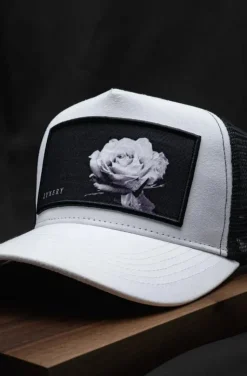 Lyxery - Rose Cap