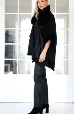 Mixed Brands - Coat with Faux fur details 88295 - Black