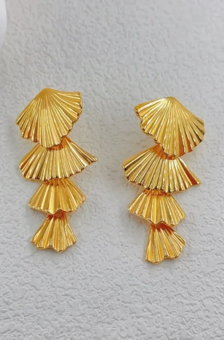 Mixed Brands - Earrings gold shells hanging LLB056