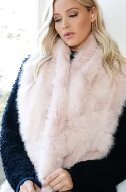 Mixed Brands - Fake Fur Scarf wide F40771/MZ10 - Rose