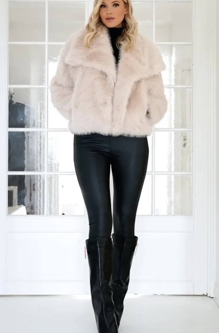 Mixed Brands - Faux Fur Jacket Short with wide collar 40920 - Beige