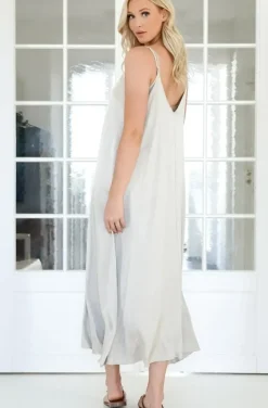 Mixed Brands - Long V-neck Dress - Sand
