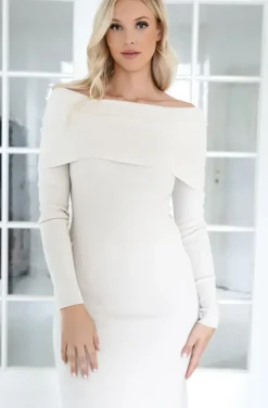 Mixed Brands - Offshoulder knitted dress 9014 - Beige
