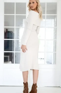 Mixed Brands - Offshoulder knitted dress 9014 - Beige