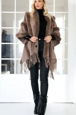 Mixed Brands - Poncho with fake fur details F40795 - Taupe