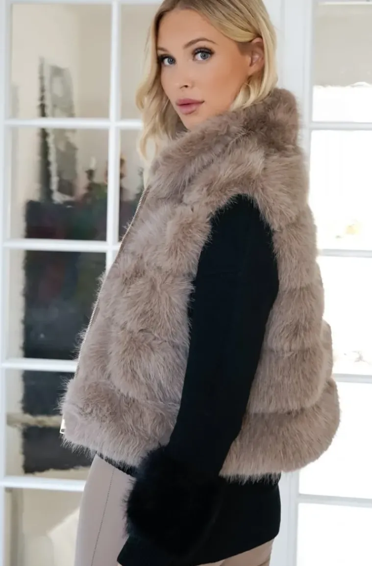Mixed Brands - Short Vest Faux Fur 40789 - Taupe