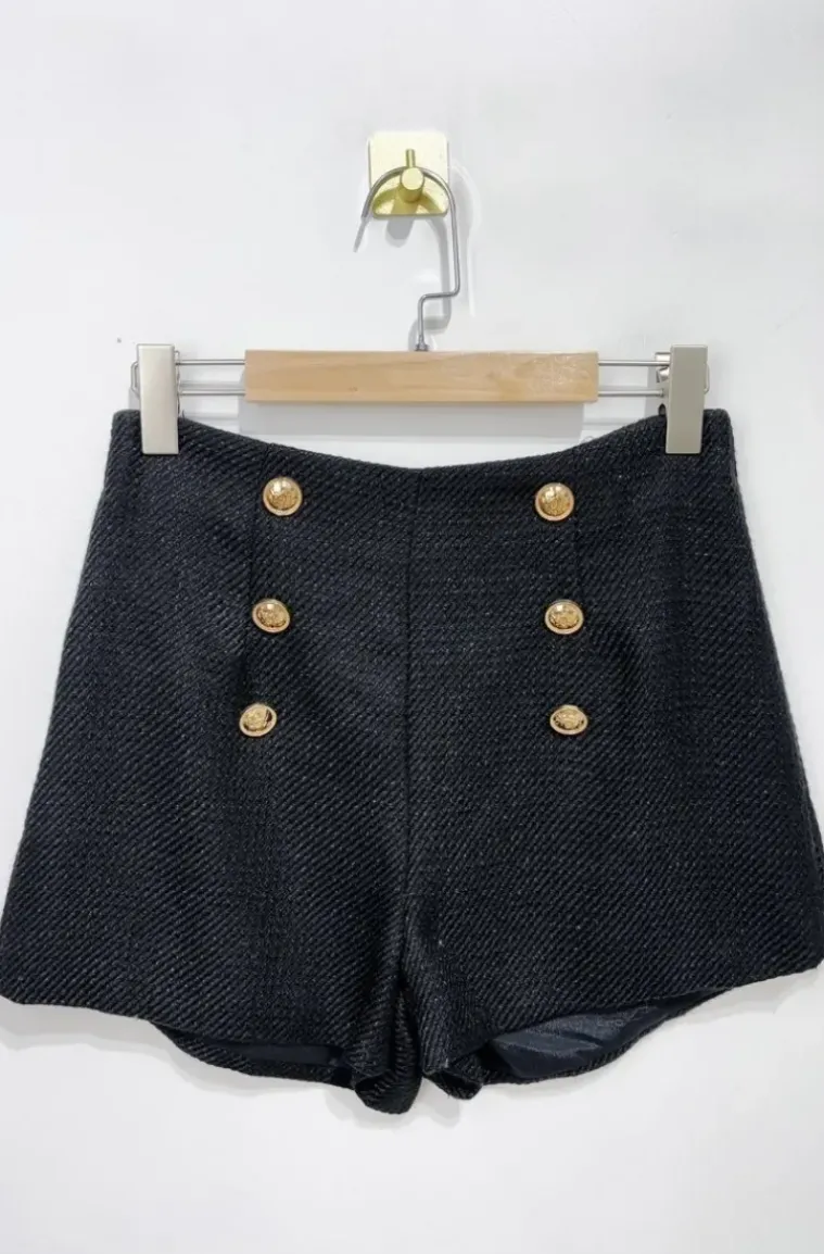 Mixed Brands - Shorts with chic buttons 4935 - Black