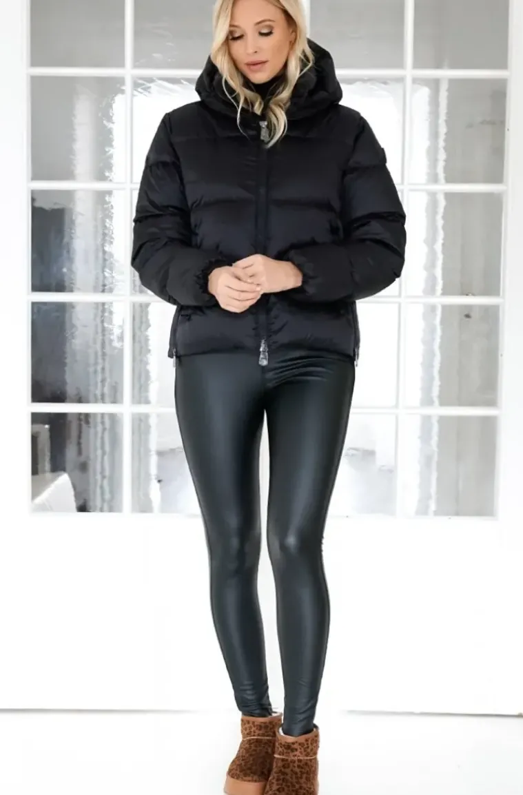 Monel - Val Cenis Short No Neck-logo - Black