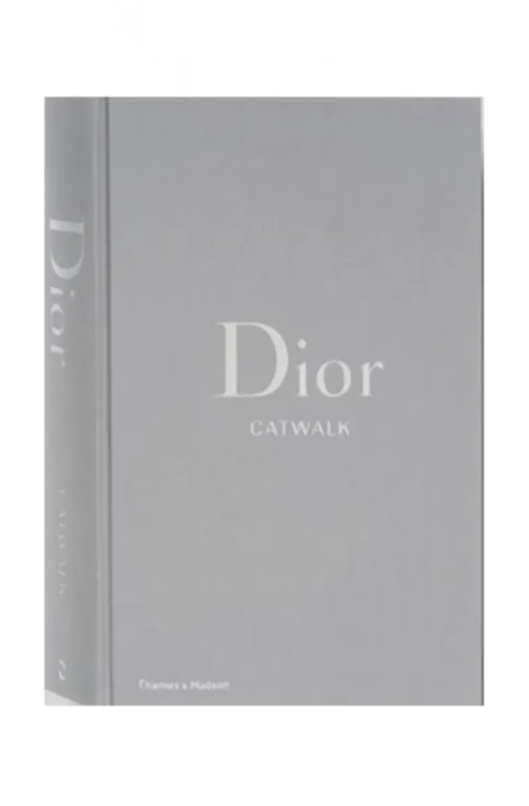 NEW MAGS - DIOR CATWALK
