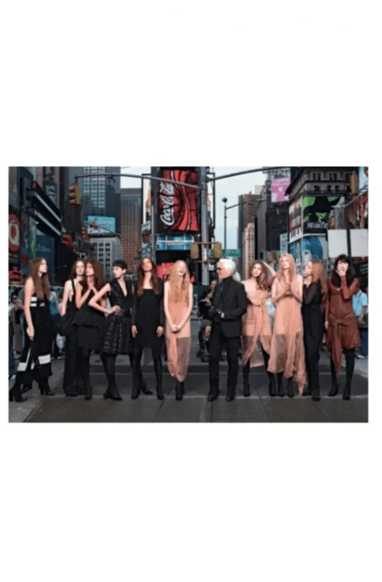 NEW MAGS - Karl Lagerfeld - The Chanel Shows