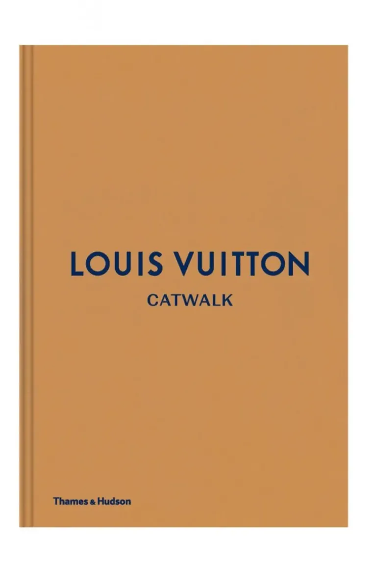 NEW MAGS - LV CATWALK