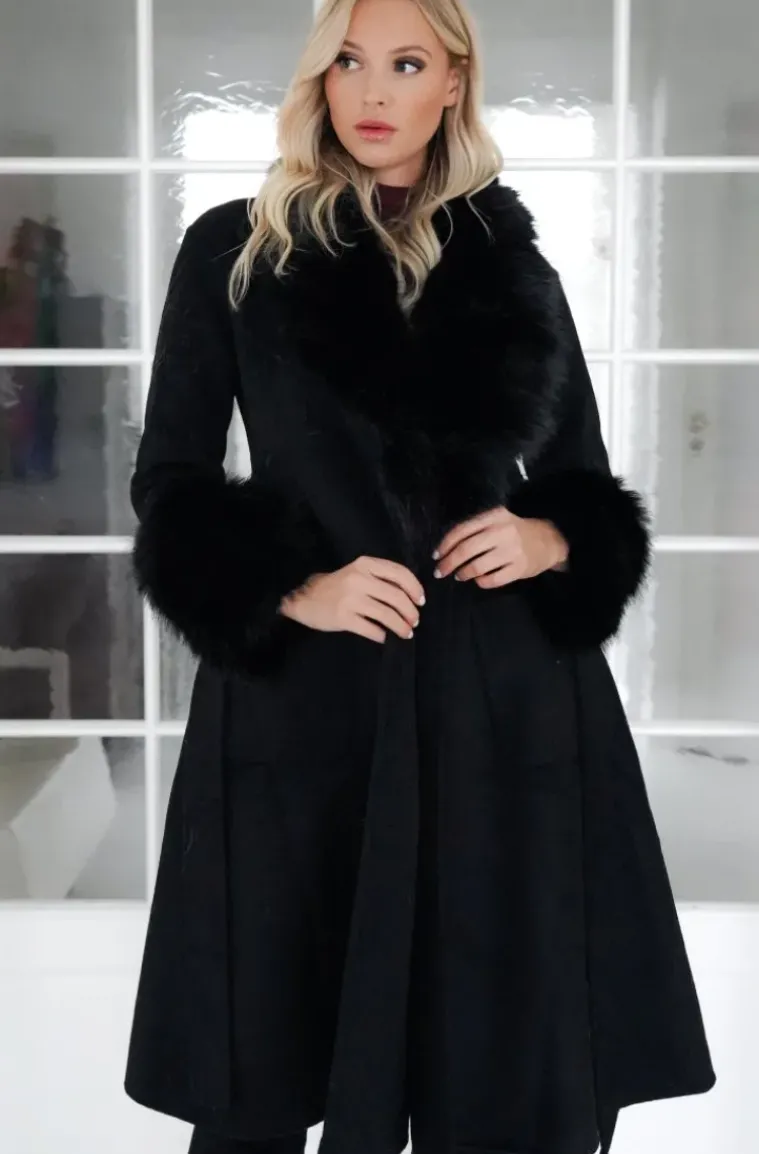 Plain Vanilla - Amazing coat with Faux fur Details - Black