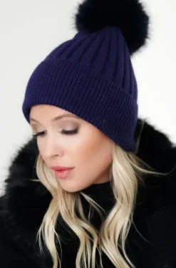 Plain Vanilla - Beanie with faux fur pompom - Navy