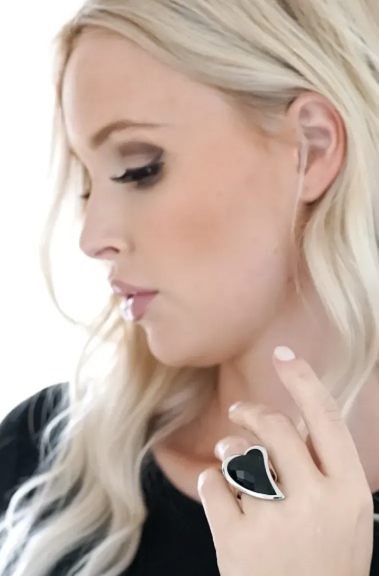 Plain Vanilla - Little bit of Love ring - Black