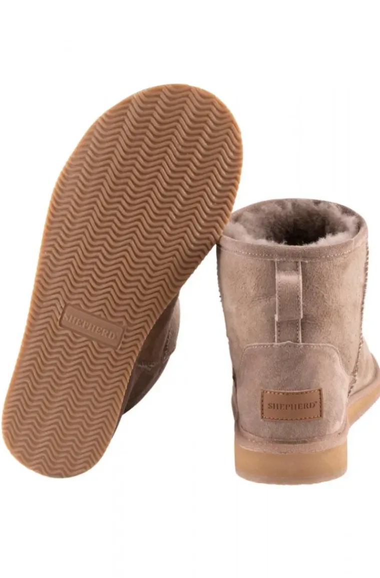 Shepherd of Sweden - Dam Laura Ankelhöga Fårskinnsboots Stone